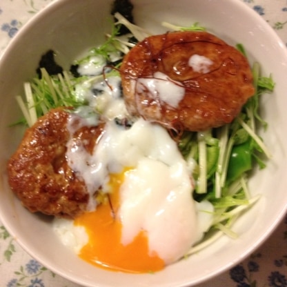 つくね丼にのせていただきました。美味しかったです。思ったより温玉、簡単に作れましたね。またこのやり方で作ろうと思います。